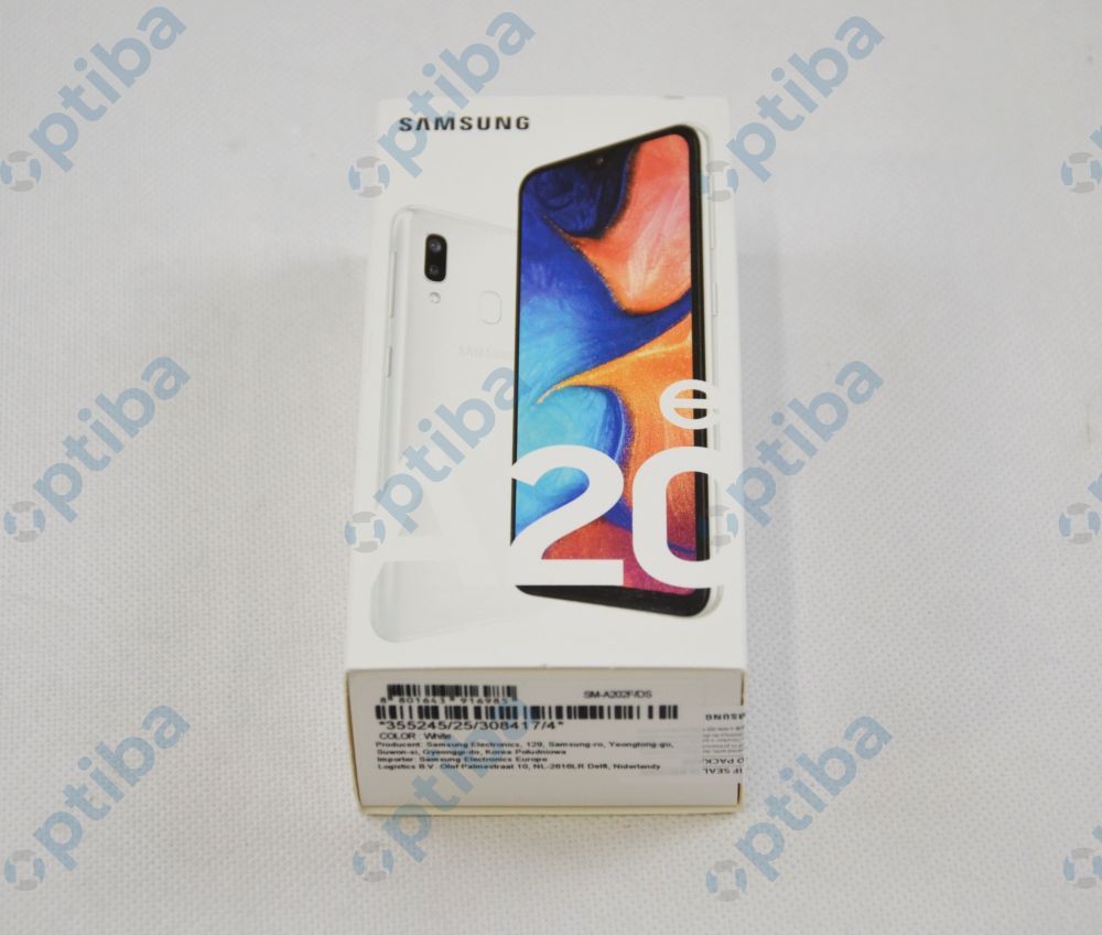Smartfon Galaxy A20e 3/32GB 5,8